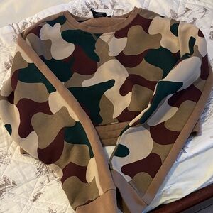 Balance Camouflage Cropped Sweatshirt